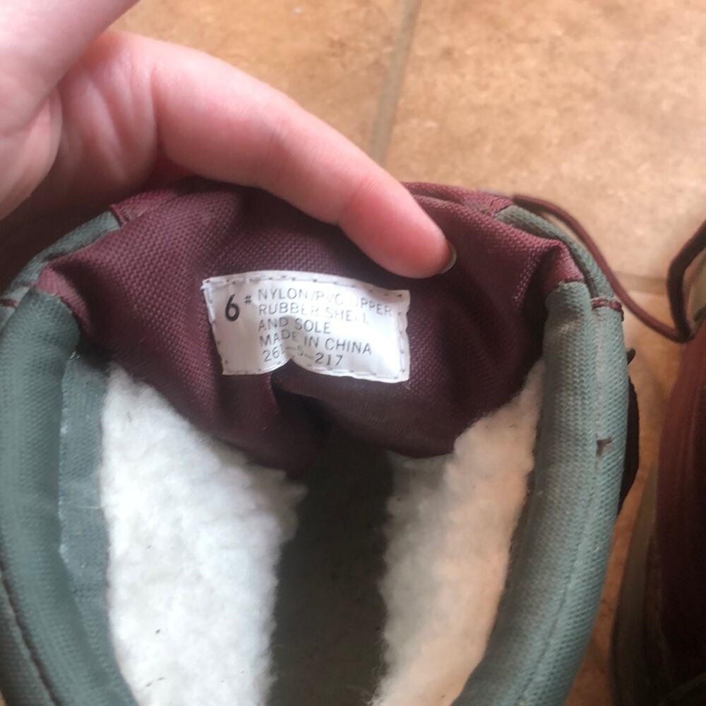 Duck Boots - Picture 5 of 9